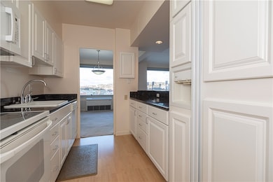 Gateway Towers unit 14F, Pittsburgh, PA 15222 - photo 6