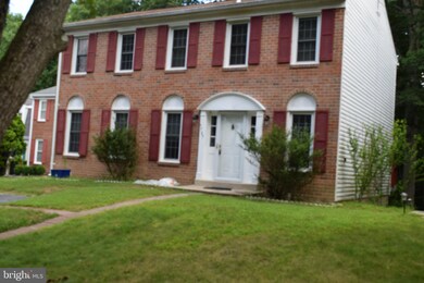 7707 Newington Forest Ave, Springfield, VA 22153 - photo 2