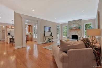 Open but private ~ perfect for entertaining!