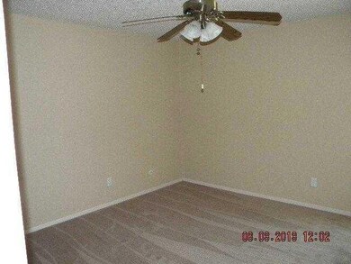 10631 Quezada Ave, El Paso, TX 79935 - photo 4