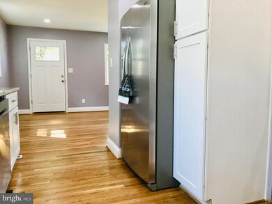 2105 Virginia Ave, Hyattsville, MD 20785 - photo 6