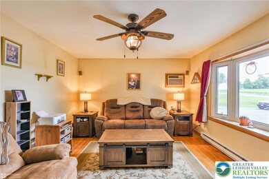 910 Bushkill Center Rd, Nazareth, PA 18064 - photo 7