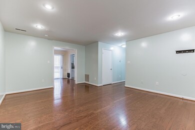 1109 N Taylor St unit A, Arlington, VA 22201 - photo 5