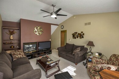 1516 Aspen Dr, Waterloo, IA 50701 - photo 7
