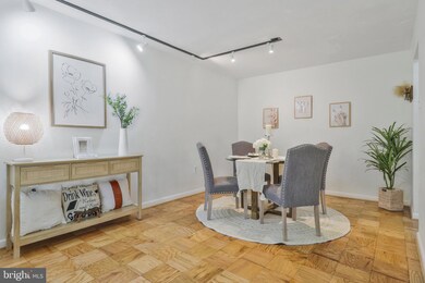 7420 Lakeview Dr, Bethesda, MD 20817 - photo 5