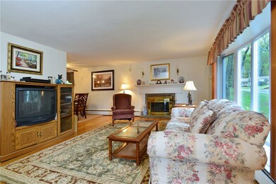 19 Oberlin Dr, Warwick, RI 02886 - photo 5