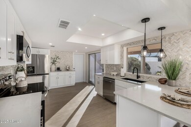 5526 N 77th Way, Scottsdale, AZ 85250 - photo 6