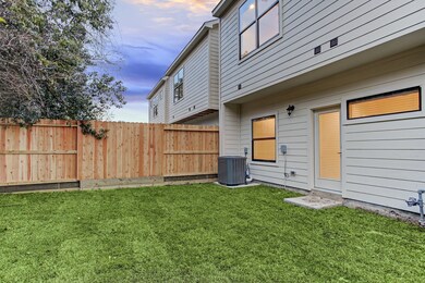 3915 Tulane Oak Dr, Houston, TX 77018 - photo 6