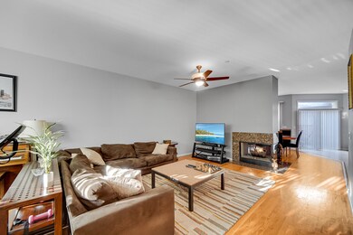 1764 Lancaster Way unit 1764, Northbrook, IL 60062 - photo 4