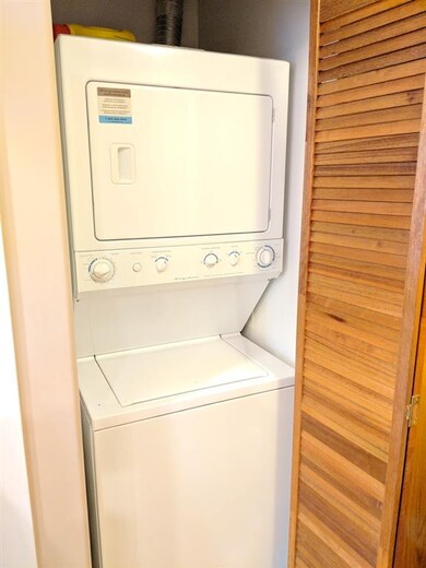 2743 W Arthur Ave unit 2, Chicago, IL 60645 - photo 6