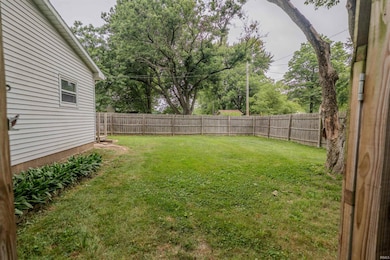 602 N Metts St, Ossian, IN 46777 - photo 5