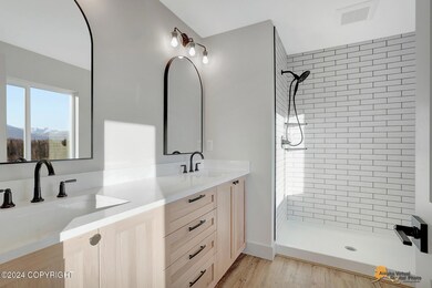 Primary En Suite