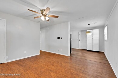 9112 New Maple Rd, Louisville, KY 40229 - photo 5