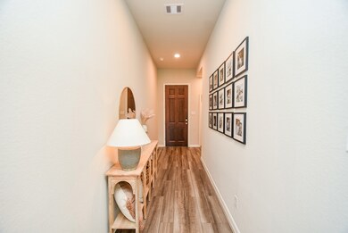 14155 Lake Lodge Dr, Conroe, TX 77384 - photo 4