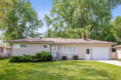 2142 Watrous Ave, Des Moines, IA 50321 - photo 4