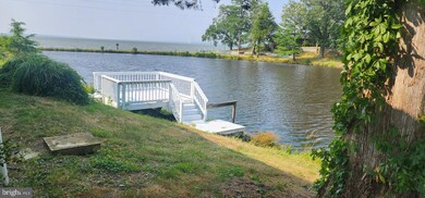 127 Riverview Cir, Colonial Beach, VA 22443 - photo 5