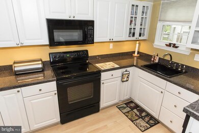 7325 Eden Brook Dr, Columbia, MD 21046 - photo 4