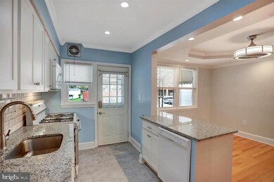 8660 Black Oak Rd, Parkville, MD 21234 - photo 3