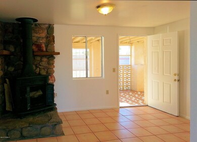 131 W Navajo Rd, Tucson, AZ 85705 - photo 6