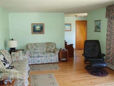 140 Tyler St, Methuen, MA 01844 - photo 5