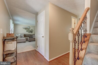 1372 Rock Chapel Rd, Herndon, VA 20170 - photo 4