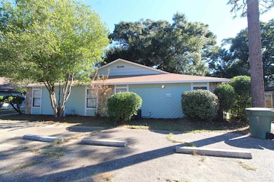 6810 Tiki Ln unit 4, Pensacola, FL 32503 - photo 2