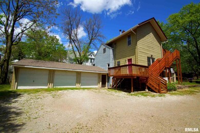 916 Bridge Ave, Davenport, IA 52803 - photo 3