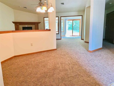 1909 Bluebell Ln, Stevens Point, WI 54482 - photo 3