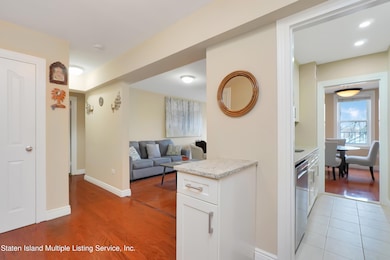 Highview Condominium unit 2D, Staten Island, NY 10301 - photo 2