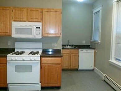 27 Hosmer St, Mattapan, MA 02126 - photo 5