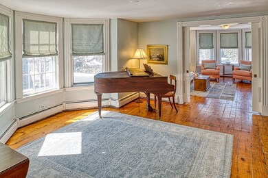 23 Pond St, Marblehead, MA 01945 - photo 6