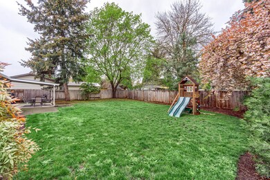 710 Freeman Rd, Central Point, OR 97502 - photo 7