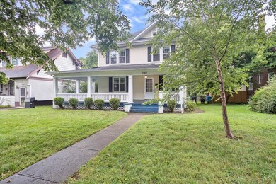 02-2142 Westover Ave_02