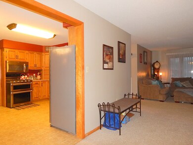 907 N Jefferson St, Ossian, IN 46777 - photo 7