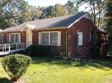 Front view with ramp