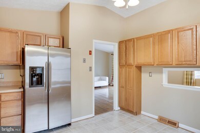 23550 Kingston Creek Rd, California, MD 20619 - photo 5