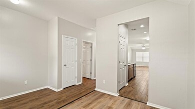 621 Christian Ln, Yukon, OK 73099 - photo 7