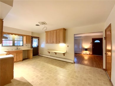 2025 Mcminn St unit 2027, Aliquippa, PA 15001 - photo 7