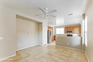 004-photo-living-room-14940680