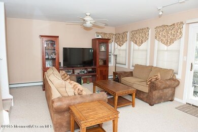 living room-maxim