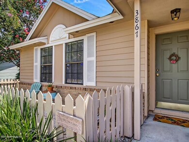 3867 Winter Berry Rd E, Jacksonville, FL 32210 - photo 5