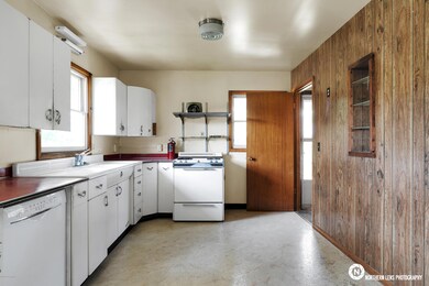 12_Kitchen