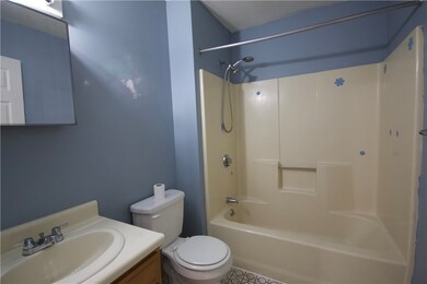 285 Main St unit 5, Woonsocket, RI 02895 - photo 6