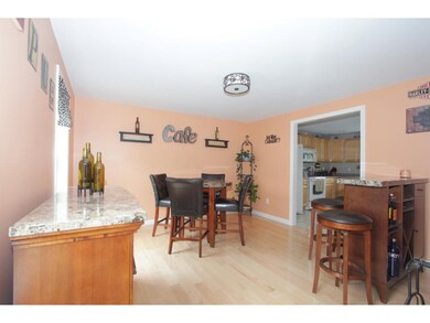 6 Sara Beth Ln, Londonderry, NH 03053 - photo 4