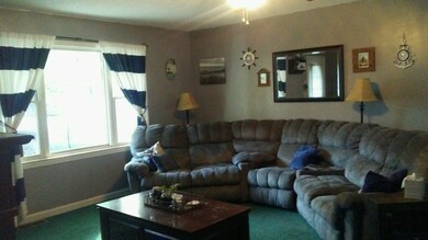 9 Hobbs St, Thorndike, MA 01079 - photo 6