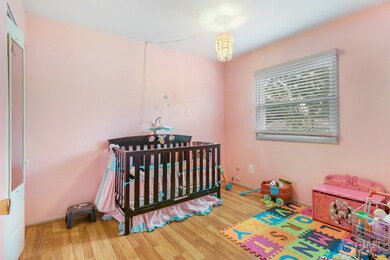 2313 Edgewood Rd, Waukegan, IL 60087 - photo 7