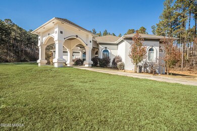 1018 Porter Cir, Gray, GA 31032 - photo 2