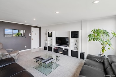 162-40 9th Ave unit 8B, Whitestone, NY 11357 - photo 4