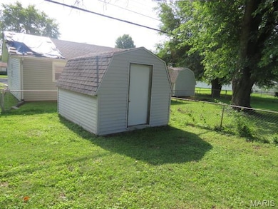 3140 Aubrey Ave, Granite City, IL 62040 - photo 4