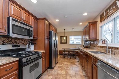 12715 W 61st St, Shawnee, KS 66216 - photo 5